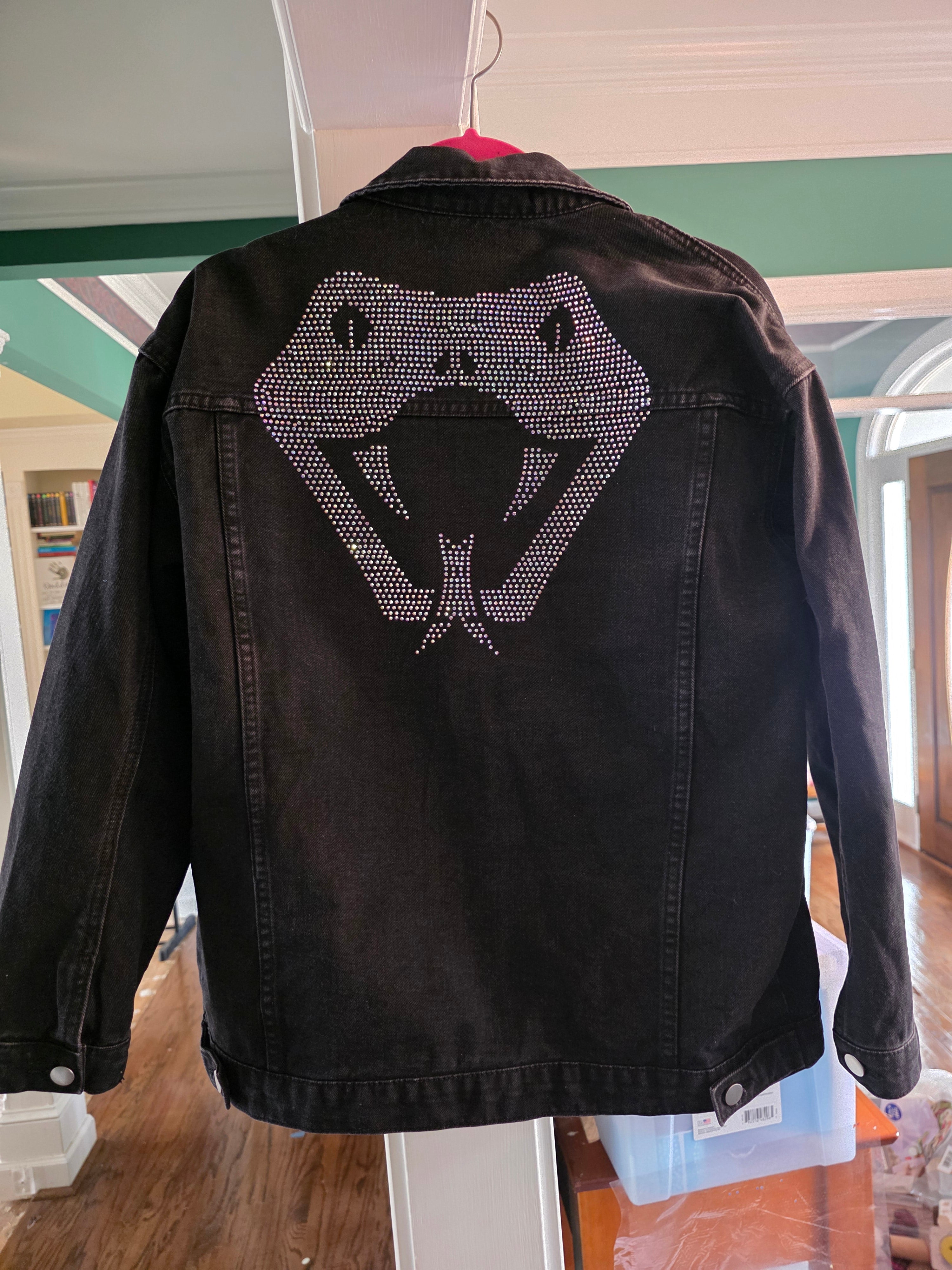 Snake Head Rhinestone Transfer- 12 by 12- This is for the the transfer only